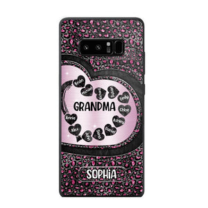 Personalized Grandma Nana Auntie Mom Heart & Kid's Name Phonecase Printed QTHQ2003