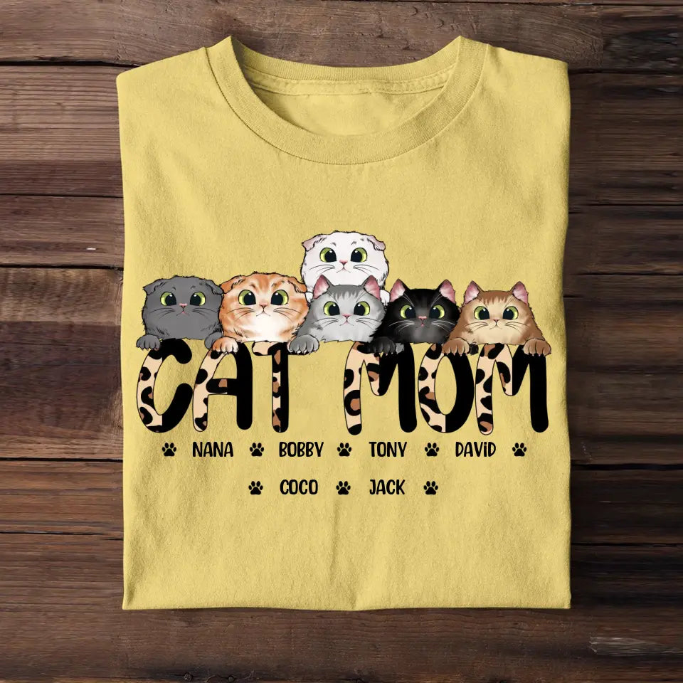 Personalized Cat Mom Cat Lovers Gift T-shirt Printed 23MAY-DT24