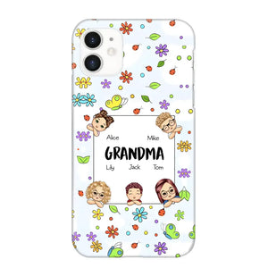 Personalized Grandma with Kids Name Flowers Background Gift For Grandma Phonecase PNDT2906