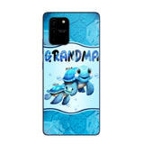 Personalized Grandma Turtles with Kid Name Ocean Background Gift For Grandma Phonecase 23JUN-HN30