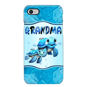 Personalized Grandma Turtles with Kid Name Ocean Background Gift For Grandma Phonecase 23JUN-HN30