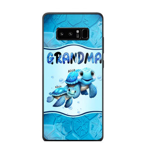 Personalized Grandma Turtles with Kid Name Ocean Background Gift For Grandma Phonecase 23JUN-HN30