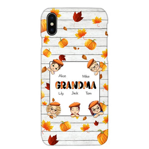 Personalized Fall Season Pumpkin Autumn Grandma with Kid Name Gift For Grandma Phonecase PNDT0707